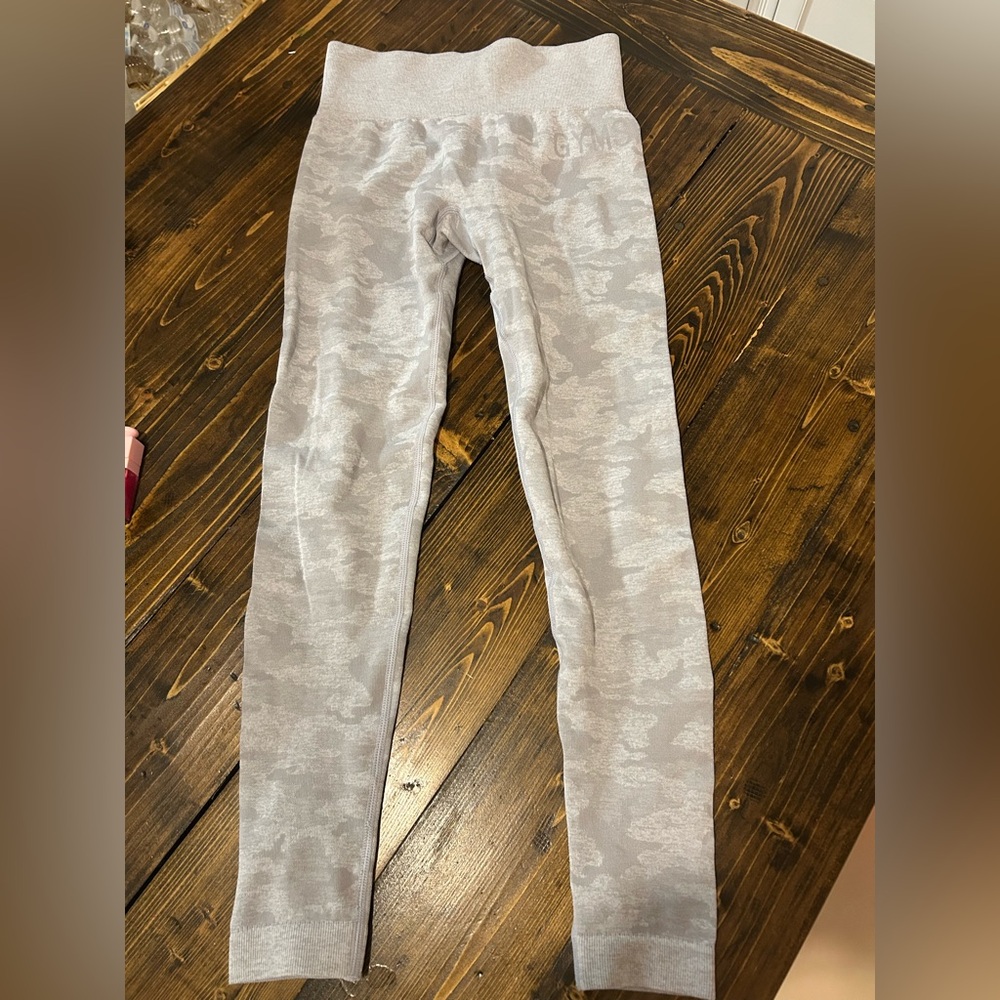 Gymshark Gray Camo Leggings size M